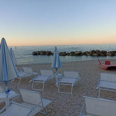 Alba Sul Mare Affittacamere *